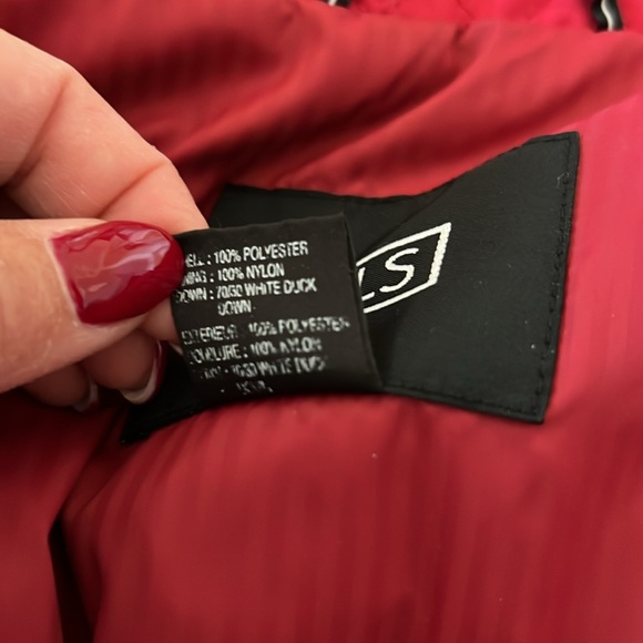VGUC down women’s ski coat. Red quilted. So warm! - Picture 10 of 10